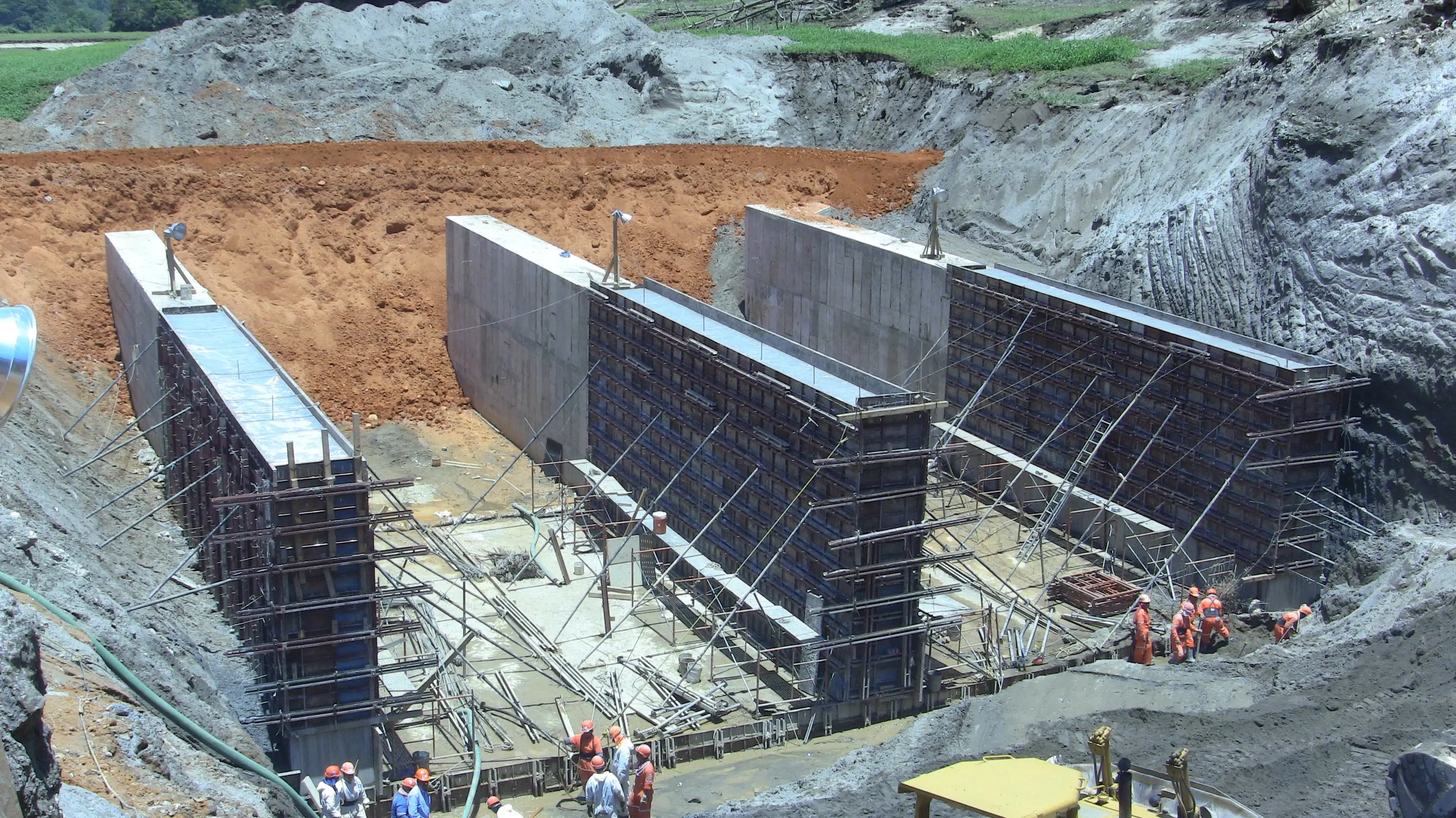 Cimbra encadenada - Sistema de encofrado múltiple