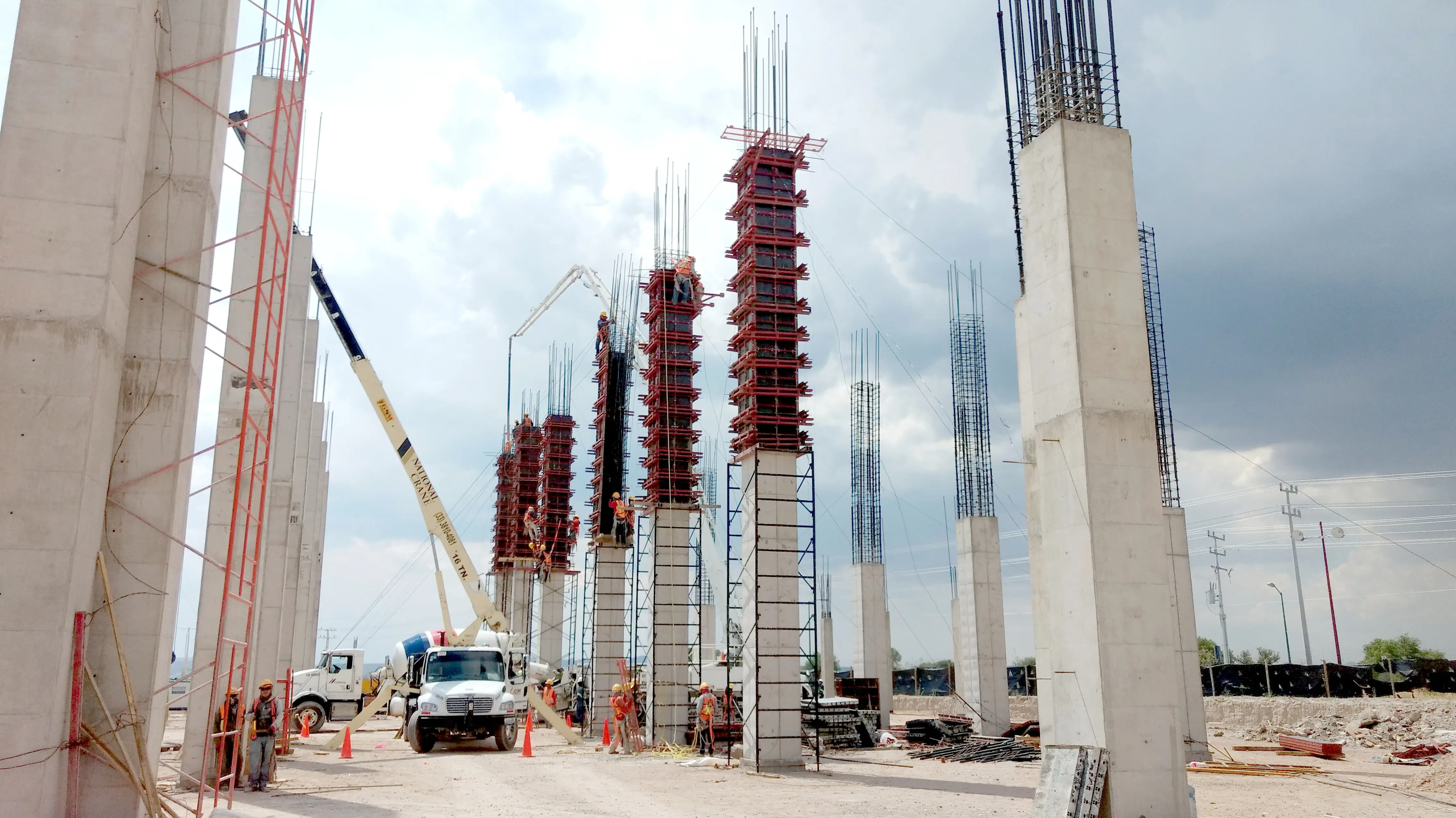 Sistema de cimbra para columnas - Edificación Construidea