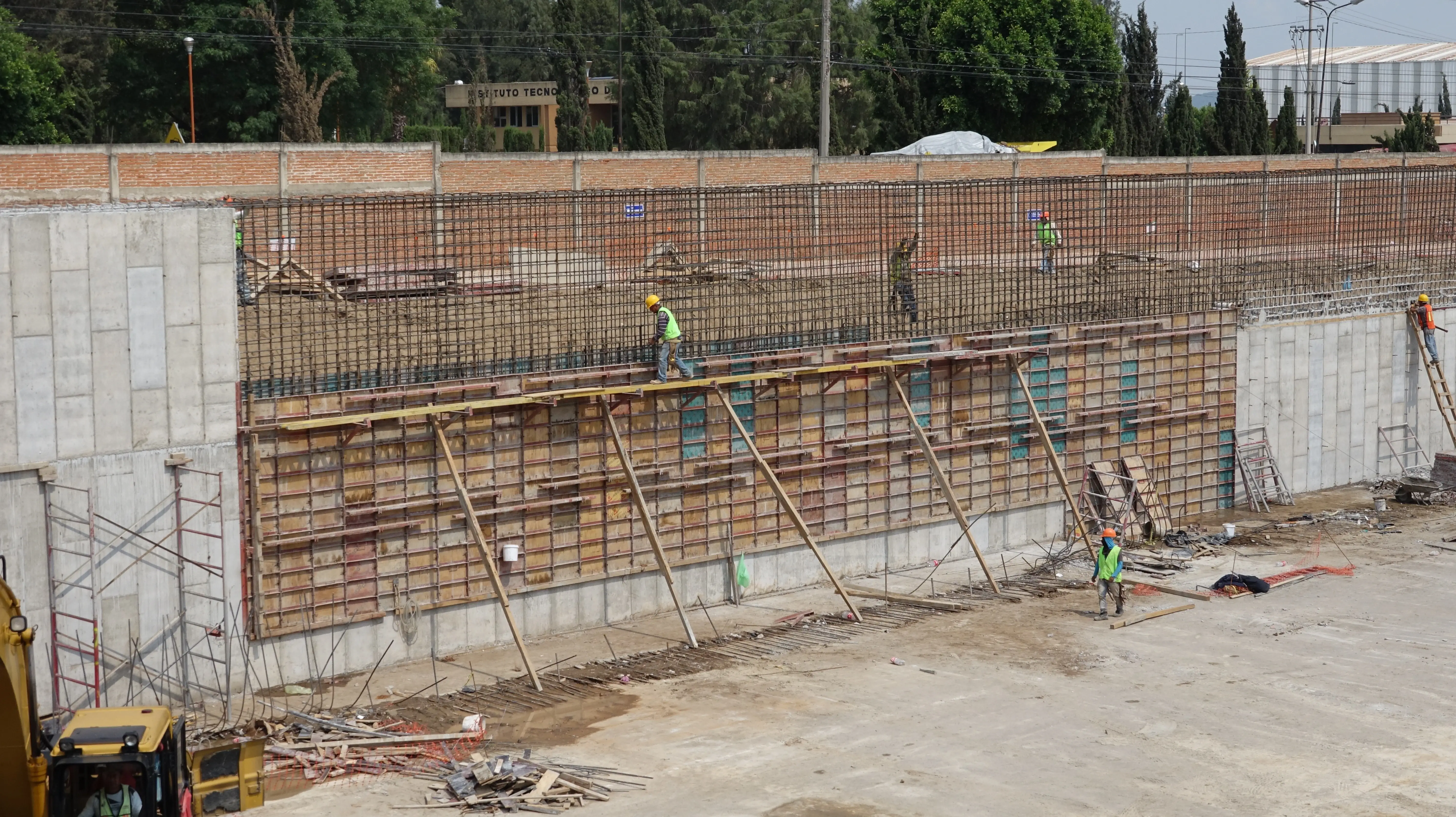 Muro con sistema de trabes - Encofrado para trabes