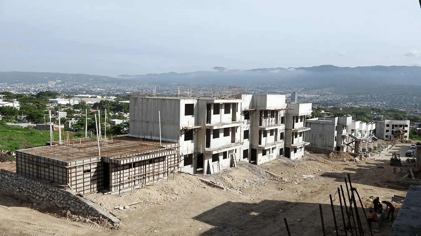 Cimbra monolítica vertical - Sistema de encofrado modular para muros